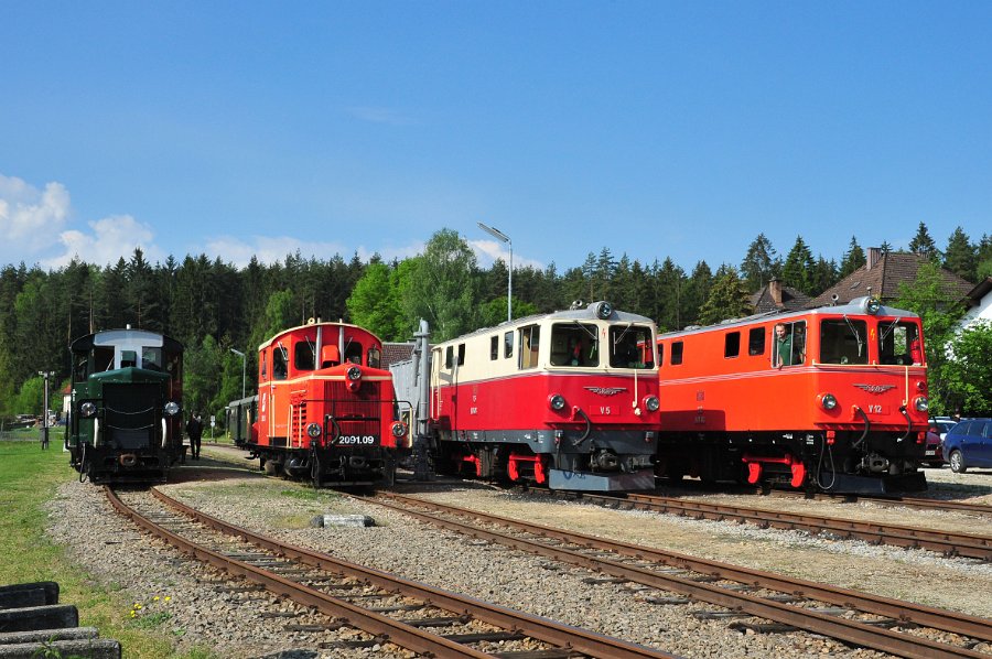 Lokparaden und Doppeltraktion 60 Jahre Diesellok 2095 (0)